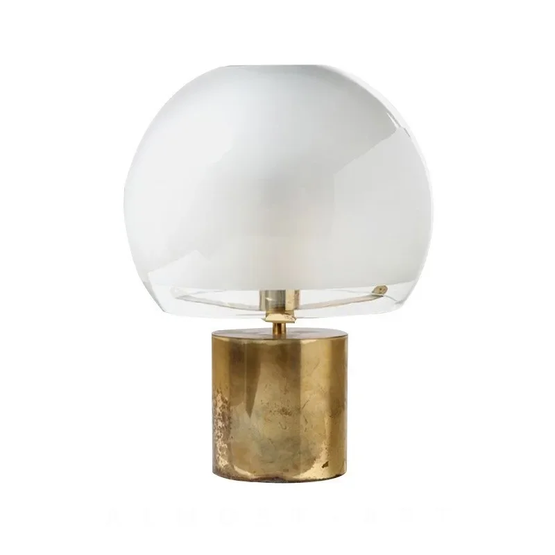 Nordic American creative glass small table lamp bedside lamp bedroom personalized model room living room desk light
Nordic American creative glass small table lamp bedside lamp bedroom personalized model room living room desk light