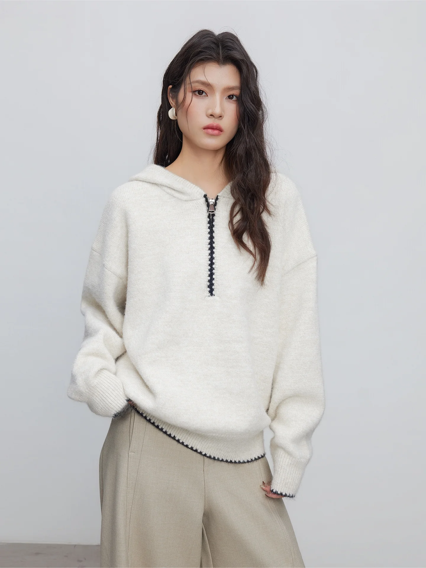 KEARA Winter New Lazy Style Apricot Hooded Knitted Long Sleeve Women's Sweatshirt Casual Loose Fit Comfortable Polyester Blend
KEARA Winter New Lazy Style Apricot Hooded Knitted Long Sleeve Women's Sweatshirt Casual Loose Fit Comfortable Polyester Blend