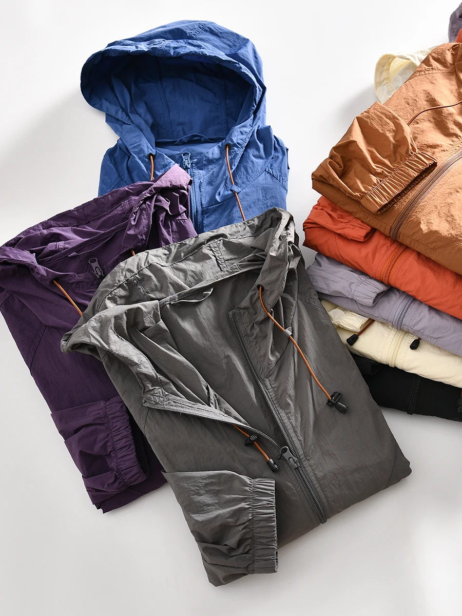 Lightweight Breathable UV Protection Jacket Hooded Casual Outerwear for Couples Outdoor Summer Fashionable Youth Polyester
Lightweight Breathable UV Protection Jacket Hooded Casual Outerwear for Couples Outdoor Summer Fashionable Youth Polyester