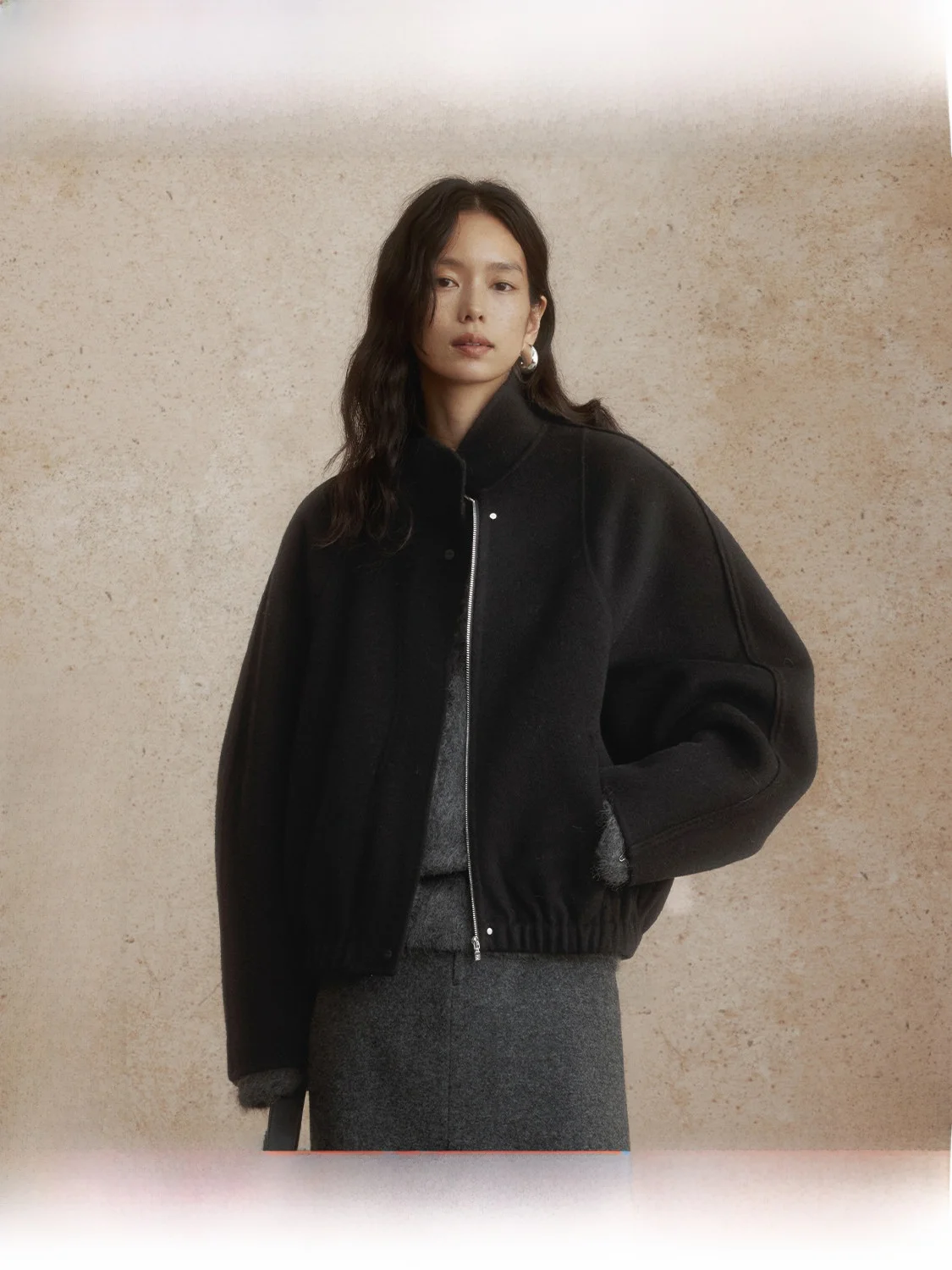 i ort Woolen Coat for Women Autumn Season Camel down Jaet Retro Sle Straight Cut Long Sve Zipper Closure Busin...
i ort Woolen Coat for Women Autumn Season Camel down Jaet Retro Sle Straight Cut Long Sve Zipper Closure Busin...
