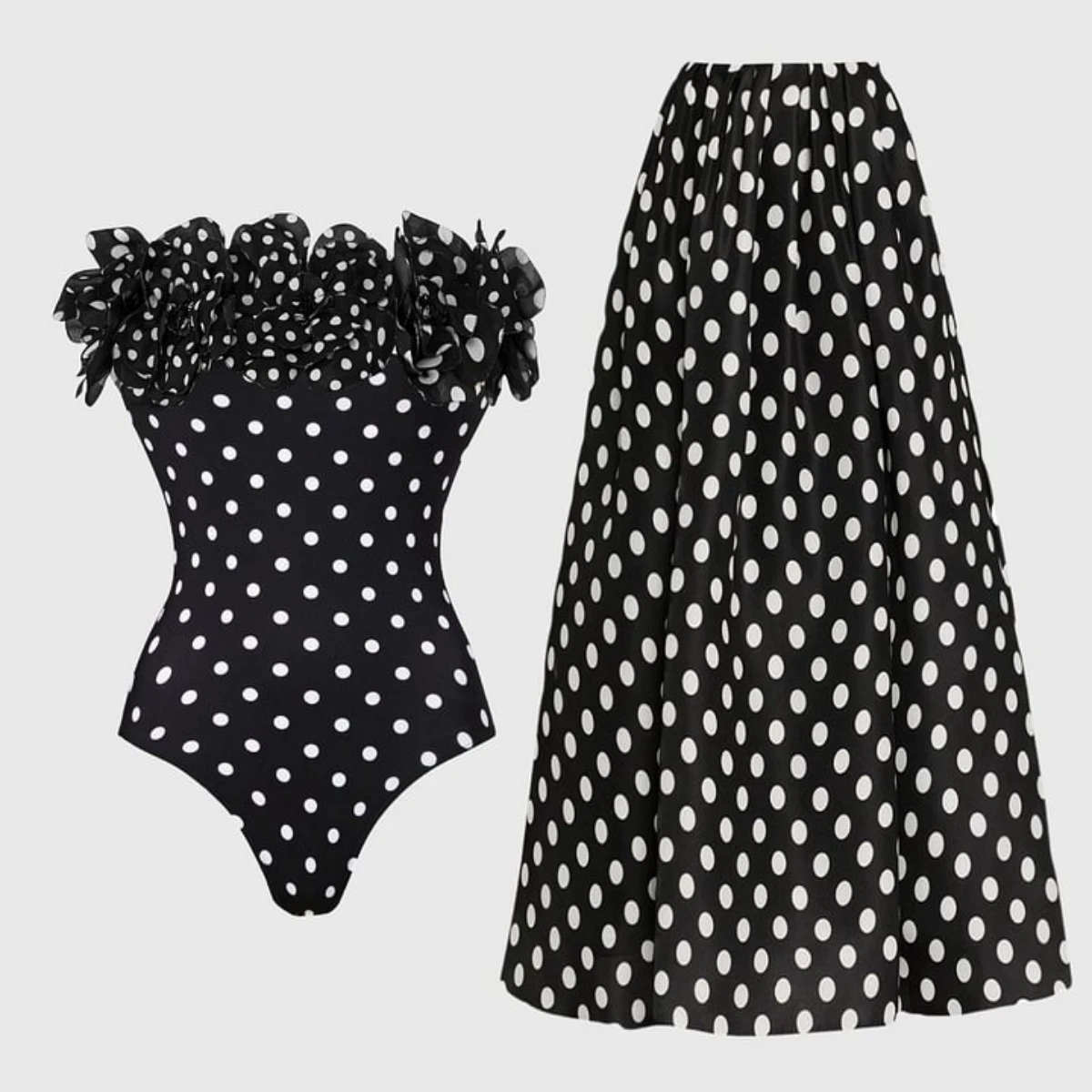 Vintage Black Dot Print One Piece Swimsuit with Pleated Long Skirt Set Bandeau Ruffle Push-Up Bikini for Women Holiday Swimwear
Vintage Black Dot Print One Piece Swimsuit with Pleated Long Skirt Set Bandeau Ruffle Push-Up Bikini for Women Holiday Swimwear