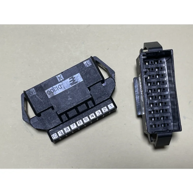 TE D1200 X карта 20, внутренняя головка 1- 1903131 -0 с фиксирующей пряжкой, оригинальным и подлинным, можно снимать напрямую
TE D1200 X карта 20, внутренняя головка 1- 1903131 -0 с фиксирующей пряжкой, оригинальным и подлинным, можно снимать напрямую