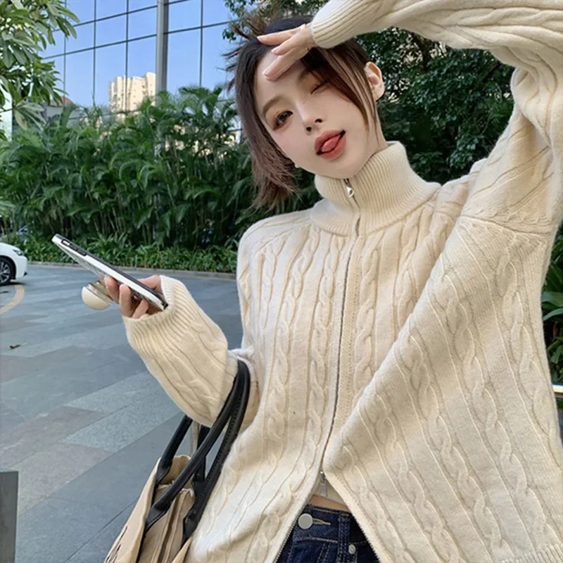 Turtleneck Zipper Sweater Jacket Women's Autumn and Winter Thickened Stand Collar Knitted Cardigan Loose Lazy Style 
Turtleneck Zipper Sweater Jacket Women's Autumn and Winter Thickened Stand Collar Knitted Cardigan Loose Lazy Style