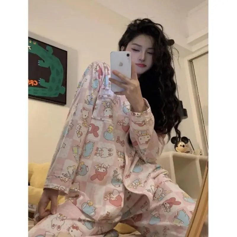Пижамный комплект с длинными рукавами Sanrio My Melody с рисунком Kawaii Cinnamoroll, весенне-осенняя тонкая милая повседневная домашняя одежда для девочек
Пижамный комплект с длинными рукавами Sanrio My Melody с рисунком Kawaii Cinnamoroll, весенне-осенняя тонкая милая повседневная домашняя одежда для девочек