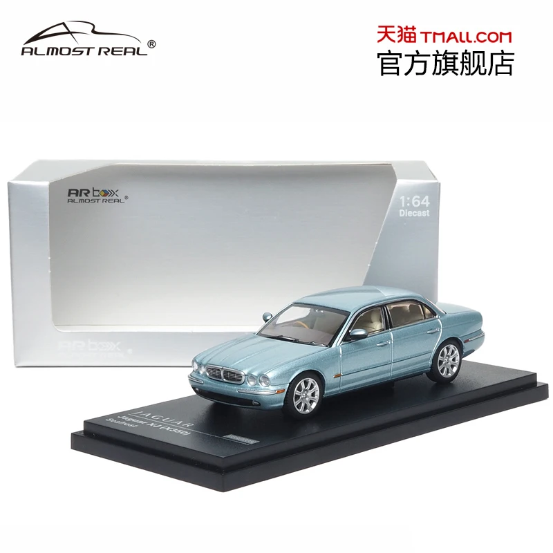 Almost Real 1:64 Jaguar XJ6 (X350) blue and silver die-cast alloy car model, children's gift toy.
Almost Real 1:64 Jaguar XJ6 (X350) blue and silver die-cast alloy car model, children's gift toy.