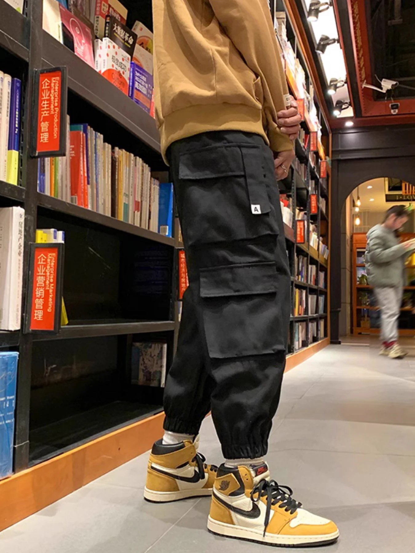 Men's 2025 new multi pocket work pants, work pants US version straight leg casual pants, bottom, spring and summer couple's same
Men's 2025 new multi pocket work pants, work pants US version straight leg casual pants, bottom, spring and summer couple's same