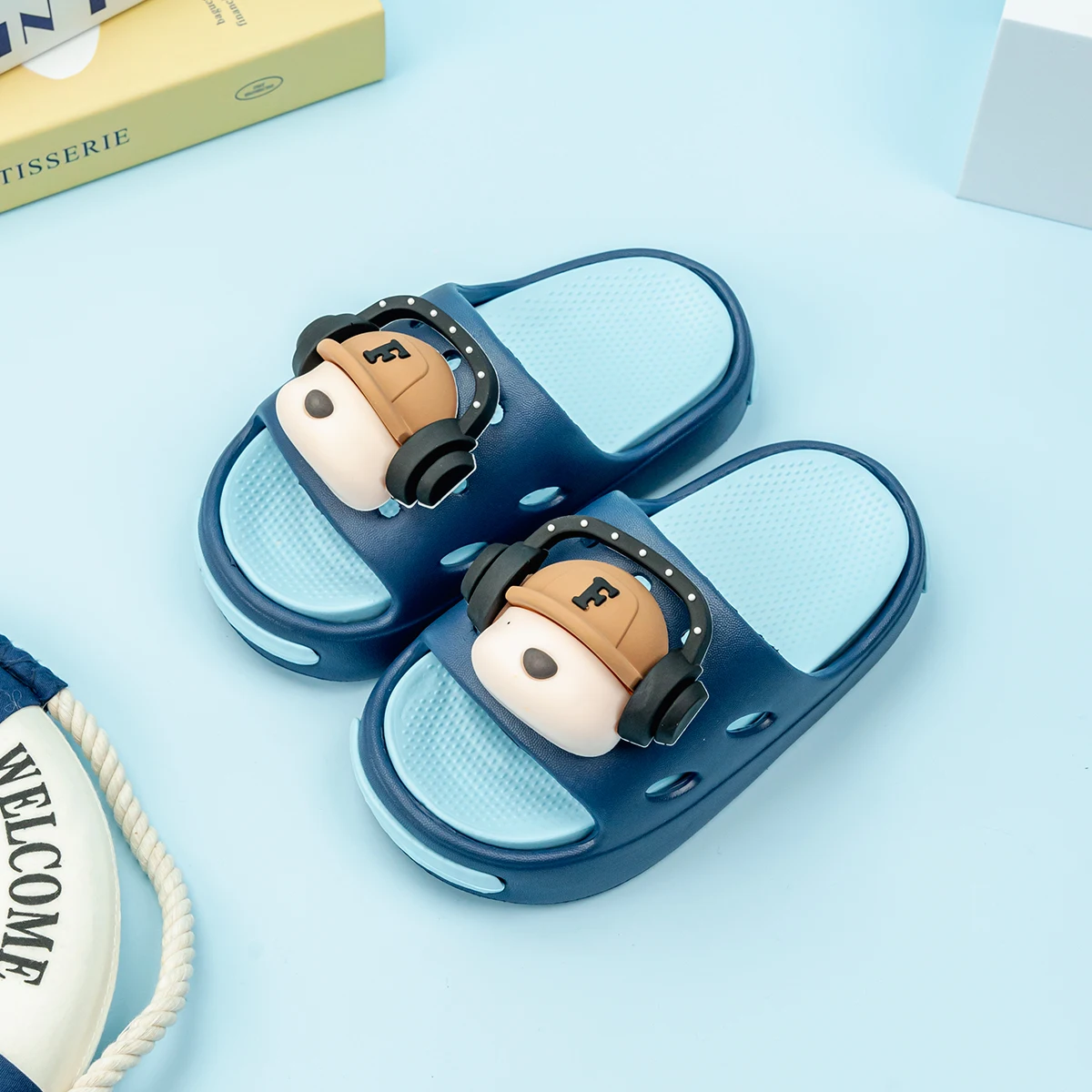 New Trendy Cartoon Dog Earphones Versatile Eva Slippers for Boys and Girls, Fashionable Dual-Color Soft-Soled Non-Slip Sandals 831
New Trendy Cartoon Dog Earphones Versatile Eva Slippers for Boys and Girls, Fashionable Dual-Color Soft-Soled Non-Slip Sandals 831