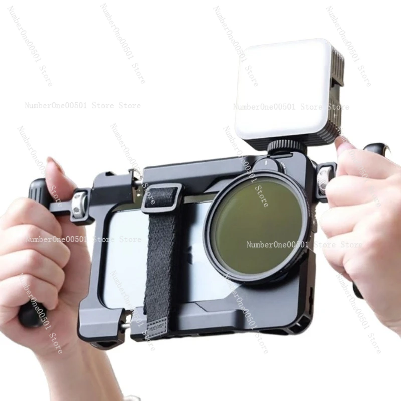 PA017 Phone Cage with Two Handles Extendable Grip Cold Shoe Mount for Mobile Photography
PA017 Phone Cage with Two Handles Extendable Grip Cold Shoe Mount for Mobile Photography