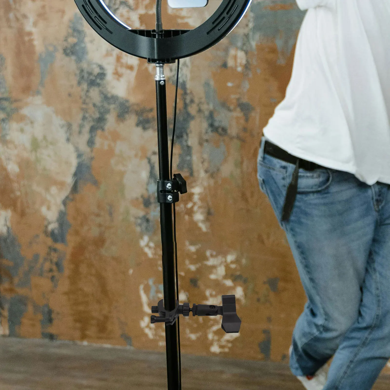 Expandable Microphone Clip Holder for Mic Stand Easy Setup Compact Design Perfect for Portable Broadcasting Needs
Expandable Microphone Clip Holder for Mic Stand Easy Setup Compact Design Perfect for Portable Broadcasting Needs