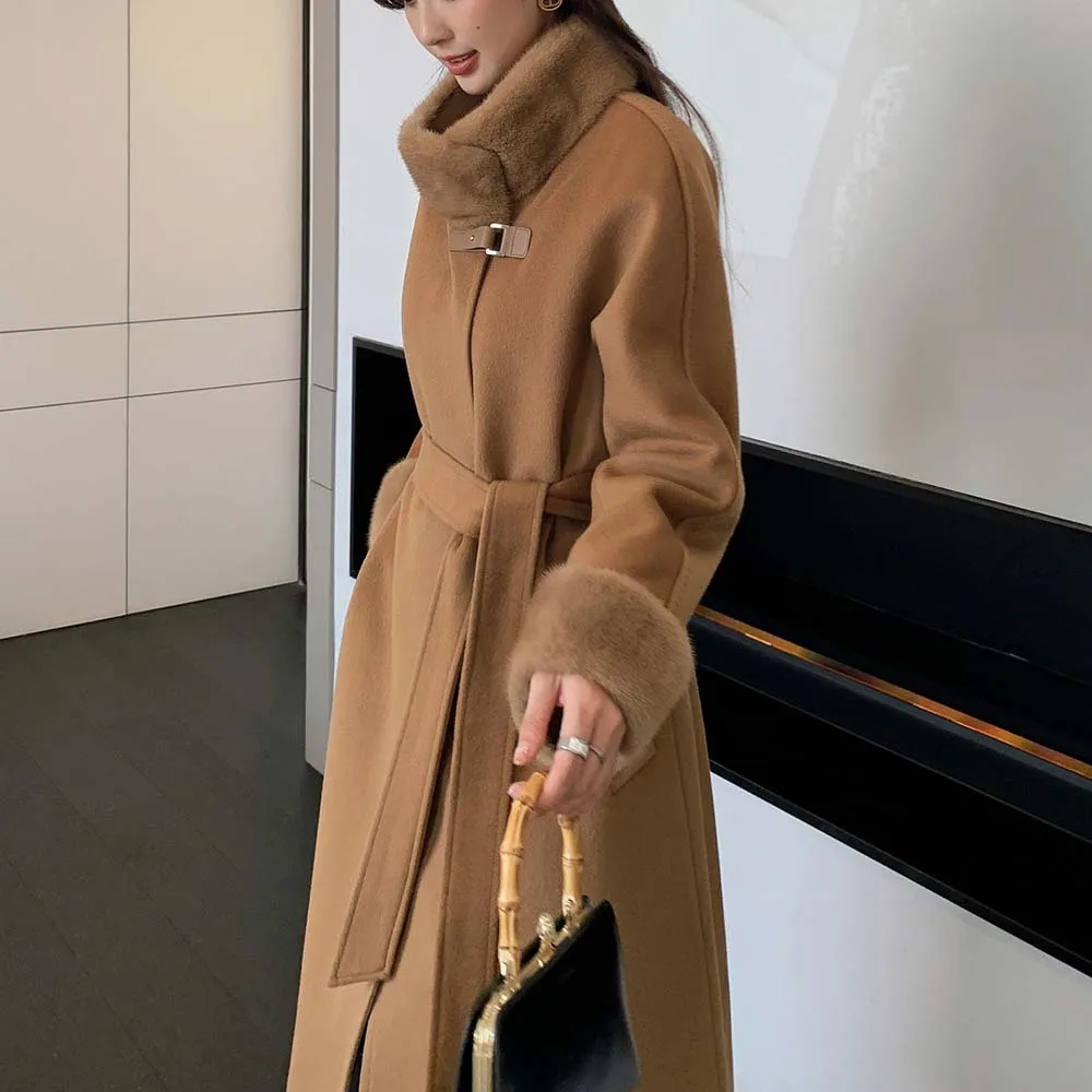 Офисные женские шерстяные куртки 2022, осенние и зимние свободные длинные женские пальто из 100% шерсти с норковым воротником на шнуровке
Офисные женские шерстяные куртки 2022, осенние и зимние свободные длинные женские пальто из 100% шерсти с норковым воротником на шнуровке