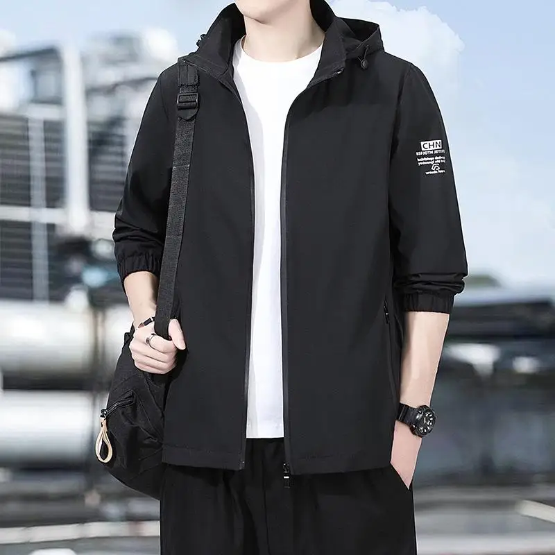 Men's Casual Hooded Jacket Loose Fashionable Korean Style Spring Autumn New Arrival Yangjing Brand Zipper Decoration PU Material
Men's Casual Hooded Jacket Loose Fashionable Korean Style Spring Autumn New Arrival Yangjing Brand Zipper Decoration PU Material