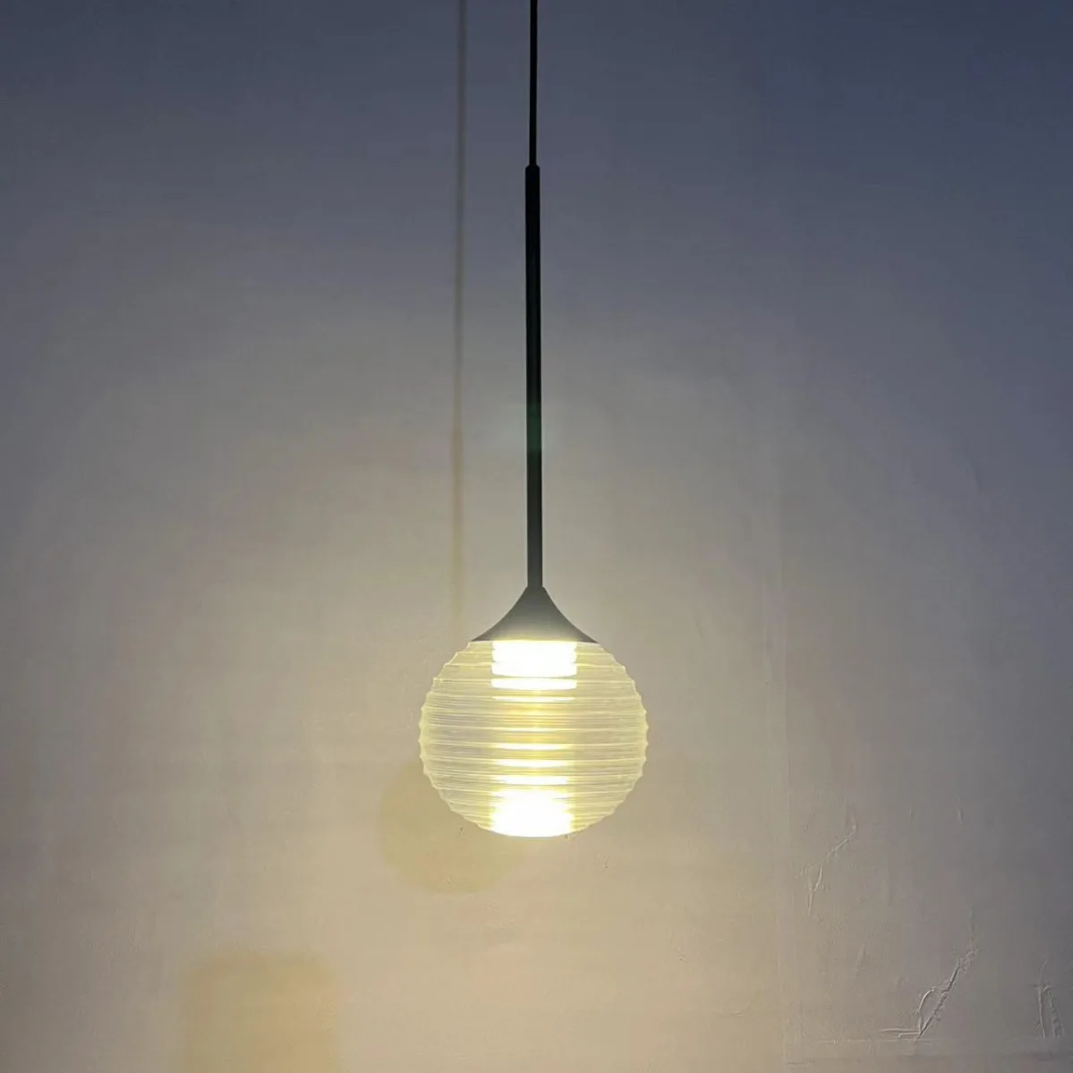 Simple Bedroom Bedside Small Chandelier LED Modern Bar Living Roomdecorative Chandelier Background Wall Study Atmosphere Light
Simple Bedroom Bedside Small Chandelier LED Modern Bar Living Roomdecorative Chandelier Background Wall Study Atmosphere Light