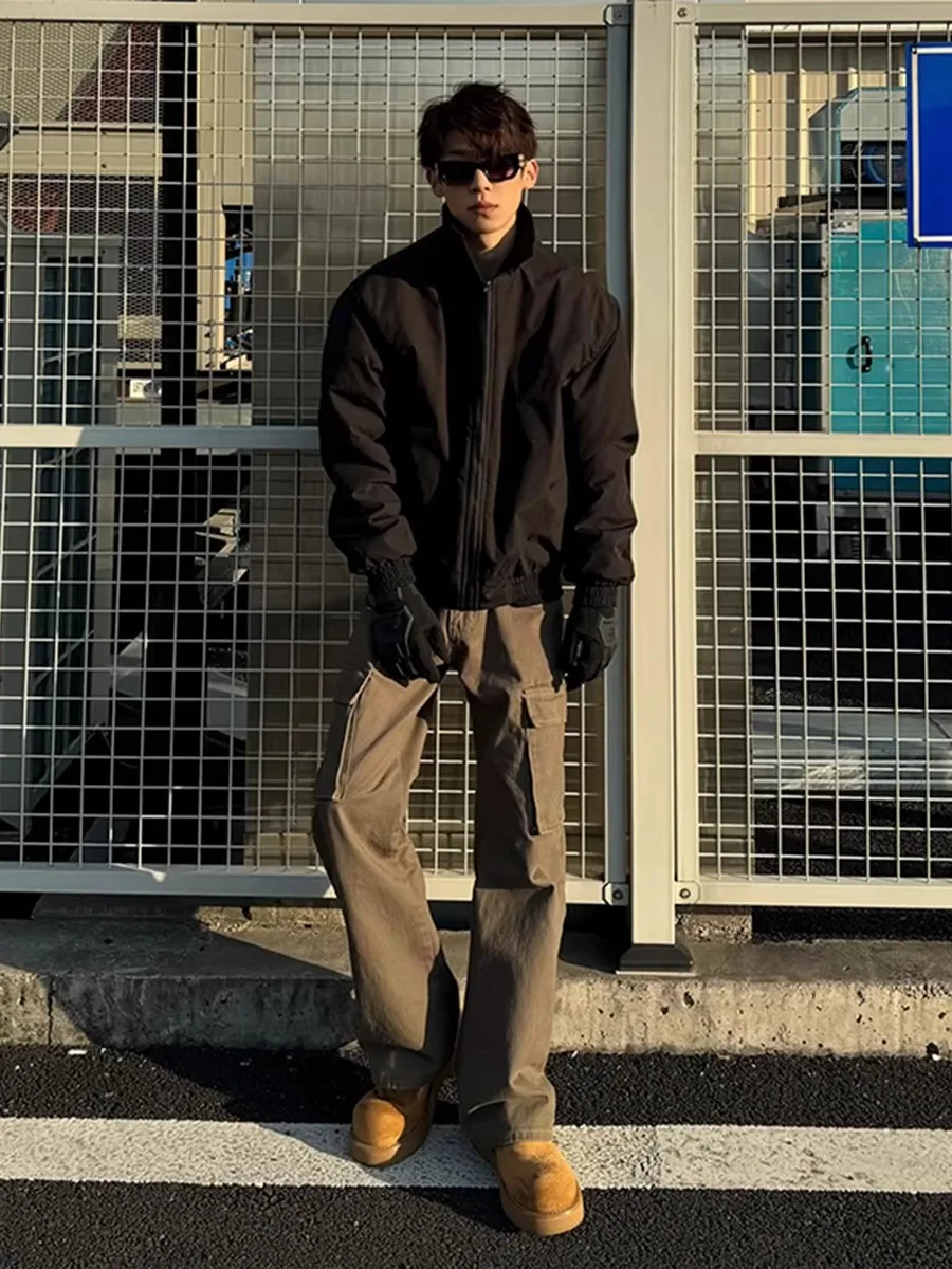 Retro American Coffee-Colored Men's Work Pants High Street Straight Leg Slim Fit Trousers with Large kets Flared Pants
Retro American Coffee-Colored Men's Work Pants High Street Straight Leg Slim Fit Trousers with Large kets Flared Pants