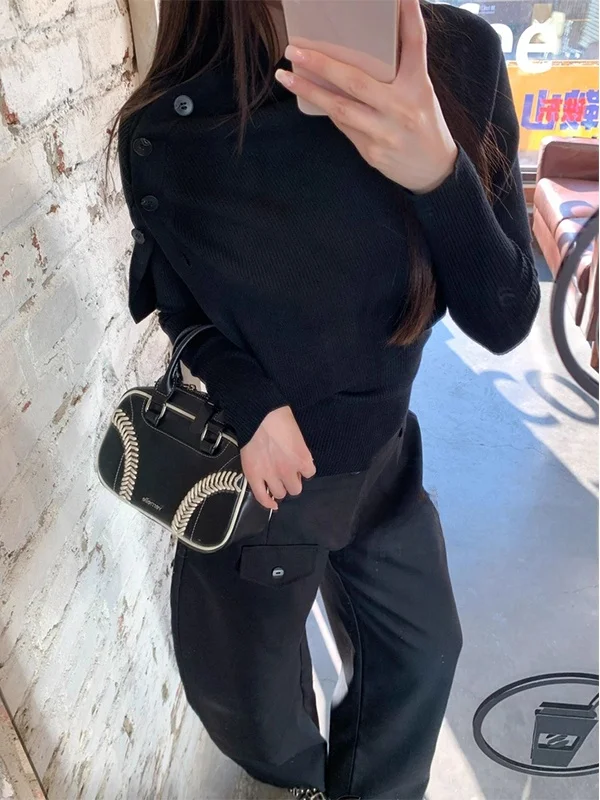Black Cloak Sweater Commute Dark Style High Collar Cloak Design Slimming Sweater Set Autumn Winter Korean Version Fashionable
Black Cloak Sweater Commute Dark Style High Collar Cloak Design Slimming Sweater Set Autumn Winter Korean Version Fashionable