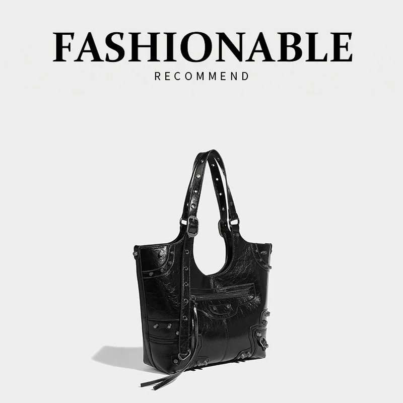Cool Safeng Heavy Industry Retro Rivet Motorcycle Large Capacity Underarm Tote Bag Autumn New Trendy Hand-held Shoulder Bag
Cool Safeng Heavy Industry Retro Rivet Motorcycle Large Capacity Underarm Tote Bag Autumn New Trendy Hand-held Shoulder Bag