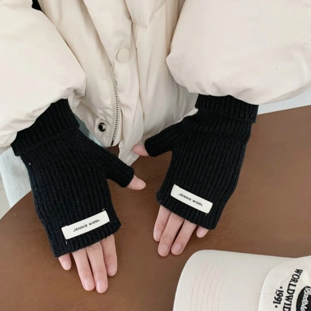 Модные однотонные вязаные перчатки с рукавами, длинные перчатки без пальцев, эластичные простые зимние теплые перчатки для женщин и девочек
Модные однотонные вязаные перчатки с рукавами, длинные перчатки без пальцев, эластичные простые зимние теплые перчатки для женщин и девочек