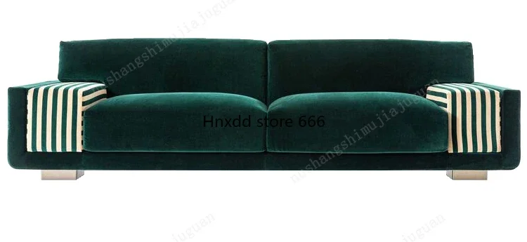 Italian light luxury high-end custom fabric modern simple three-person sofa
Italian light luxury high-end custom fabric modern simple three-person sofa