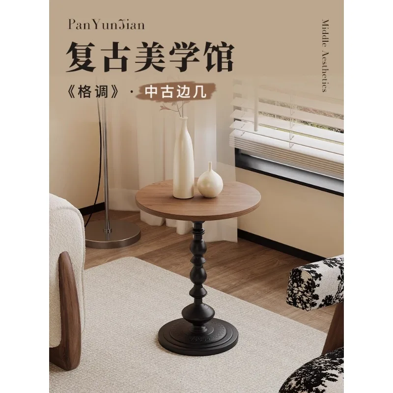 French retro sofa side table antique side table small coffee table bedside small side shelf balcony small round table
French retro sofa side table antique side table small coffee table bedside small side shelf balcony small round table