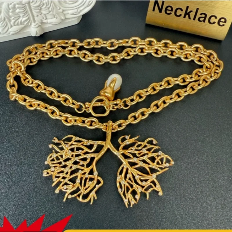 New fashion trend abstract diamond design fashion European and American long necklace brooch set
New fashion trend abstract diamond design fashion European and American long necklace brooch set