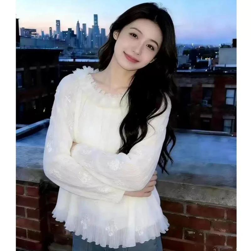 2026 French Style Women Ruffles Embroideryruffles Plated Beige Top Shir T, Woman Romantic Fashion Loose Tops Shirts
2026 French Style Women Ruffles Embroideryruffles Plated Beige Top Shir T, Woman Romantic Fashion Loose Tops Shirts