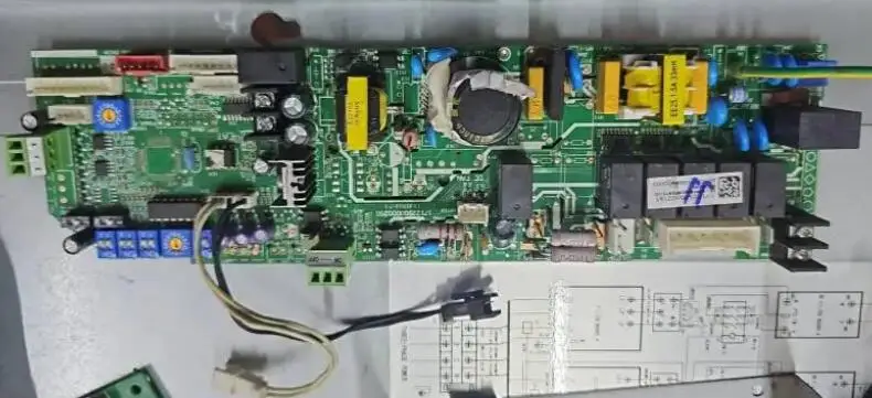 New Midea inverter cassette indoor pcb 48000btu 17122500002151 CE-KFR160Q4/BP2N1Y-D
New Midea inverter cassette indoor pcb 48000btu 17122500002151 CE-KFR160Q4/BP2N1Y-D