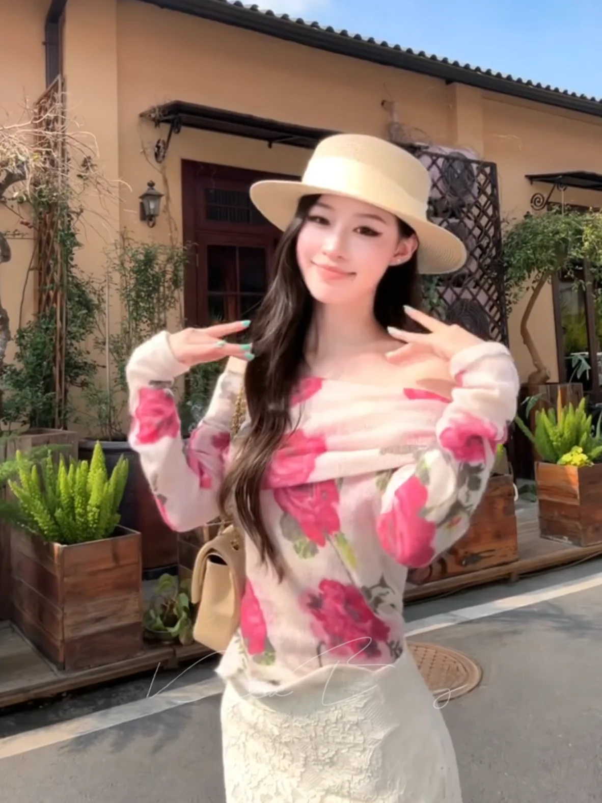 Spring Letter Soft Shoulder Long Sleeve Printed T-Shirt Slim Fit Sexy Women's Shirt Floral Pattern French Style Regular Sleeve
Spring Letter Soft Shoulder Long Sleeve Printed T-Shirt Slim Fit Sexy Women's Shirt Floral Pattern French Style Regular Sleeve