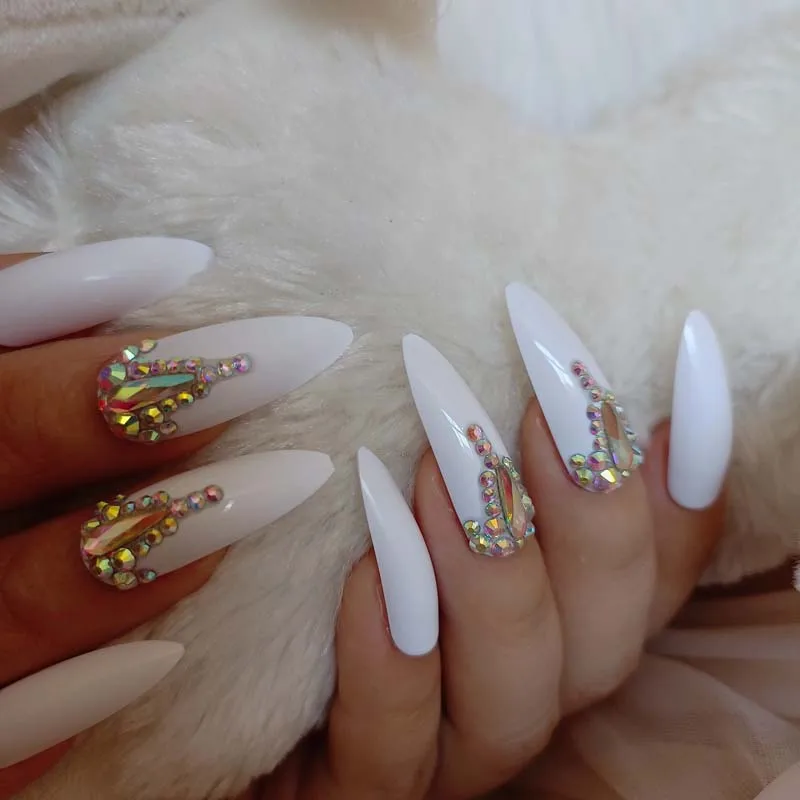 24pcs Extra long pointed oval fake nails slim art salon nail crystal diamond nail white Water droplet press on nails
24pcs Extra long pointed oval fake nails slim art salon nail crystal diamond nail white Water droplet press on nails