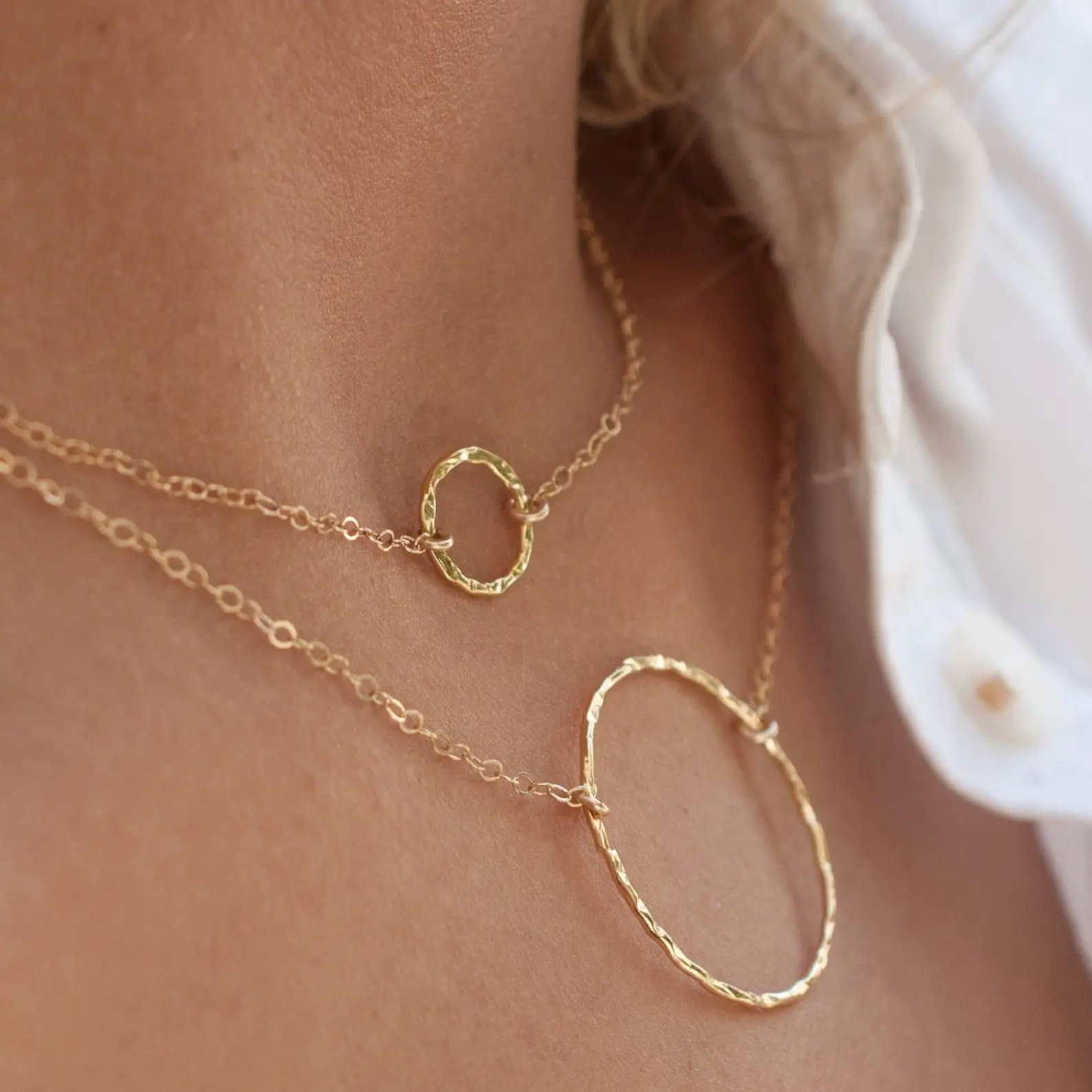 14K Gold Filled Hammered Circle Necklace Minimalist Circle Necklace Tarnish Resistant Jewelry Gift for Women
14K Gold Filled Hammered Circle Necklace Minimalist Circle Necklace Tarnish Resistant Jewelry Gift for Women