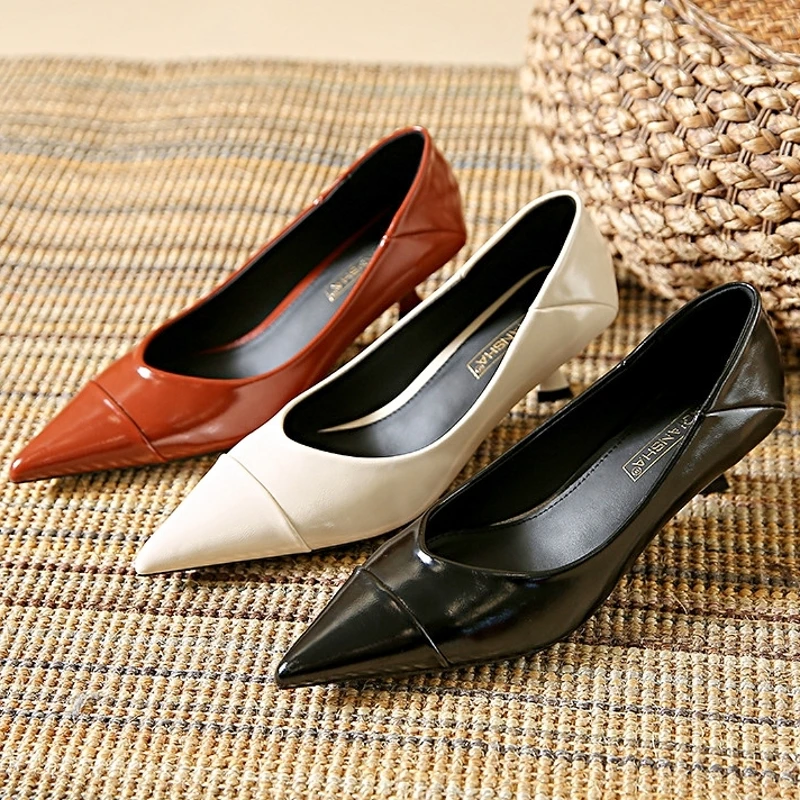 New Fashion Kitten High Heels Women Pumps 2025 Luxury Sexy Work Pu Leather Shoes Occupation OL Office Shoes Plus Size G0021
New Fashion Kitten High Heels Women Pumps 2025 Luxury Sexy Work Pu Leather Shoes Occupation OL Office Shoes Plus Size G0021
