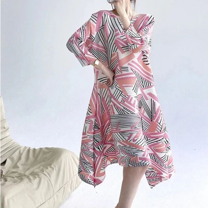 Solid Printed Women's Pleated Women's Dress Miyake 2025 Summer Fashion Elastic Loose Casual Irregular Midi Dress Chic New
Solid Printed Women's Pleated Women's Dress Miyake 2025 Summer Fashion Elastic Loose Casual Irregular Midi Dress Chic New