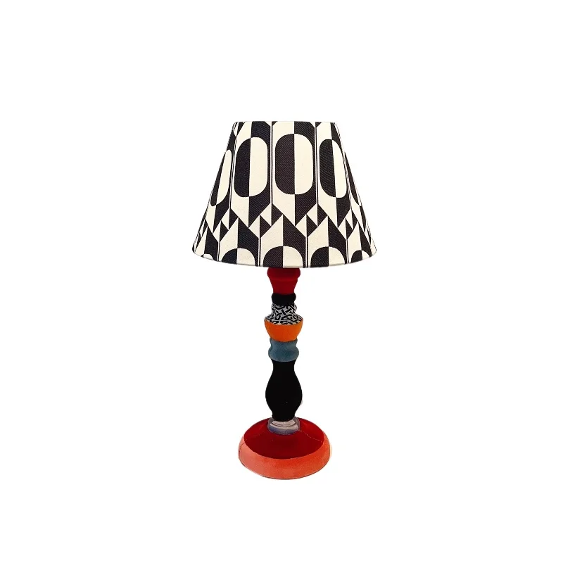 European desk lamp, bedside guest, bedroom minimalist art, home decoration night light
European desk lamp, bedside guest, bedroom minimalist art, home decoration night light