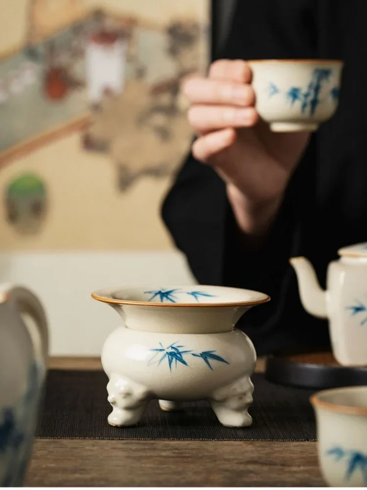 Ru Kiln Pure Hand-Drawn Bamboo Three Feet Tea Filter Group Tea Leakage Net Ceramic High-end Exquisite Tea Ceremony Accessories
Ru Kiln Pure Hand-Drawn Bamboo Three Feet Tea Filter Group Tea Leakage Net Ceramic High-end Exquisite Tea Ceremony Accessories