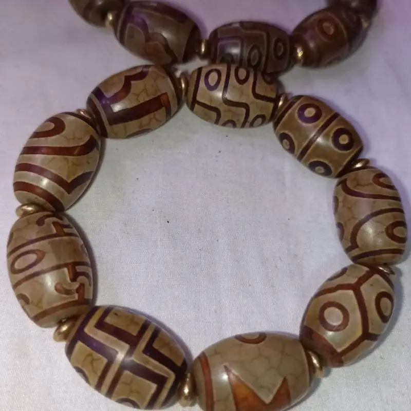 Tibet Dzi Beads Bracelet Men Women Fine Jewelry Genuine Tibetan Buddhism Dzi Bead Bracelets Fengshui Agate Bangles
Tibet Dzi Beads Bracelet Men Women Fine Jewelry Genuine Tibetan Buddhism Dzi Bead Bracelets Fengshui Agate Bangles