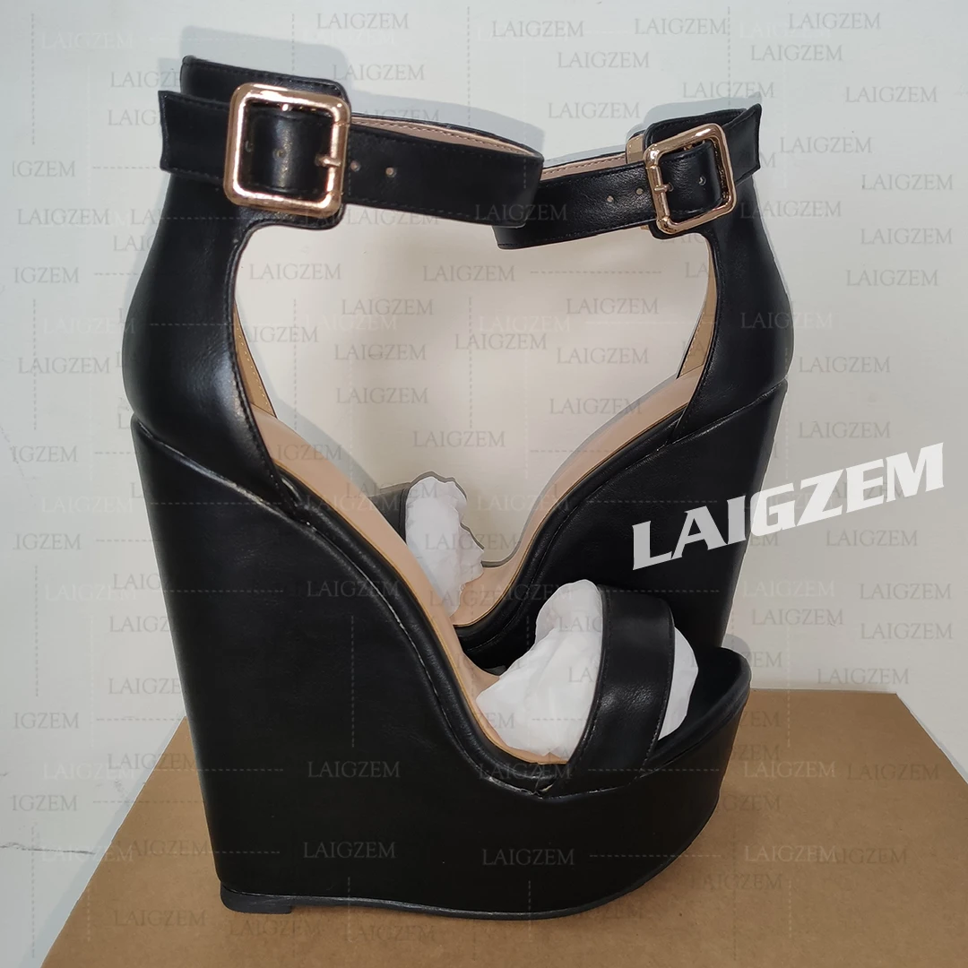 LAIGZEM Women Sandals Platform Wedges Ankle Strap Height Increase Pumps Party Faux Leather Female Shoes Woman Big Size 41 43 47
LAIGZEM Women Sandals Platform Wedges Ankle Strap Height Increase Pumps Party Faux Leather Female Shoes Woman Big Size 41 43 47