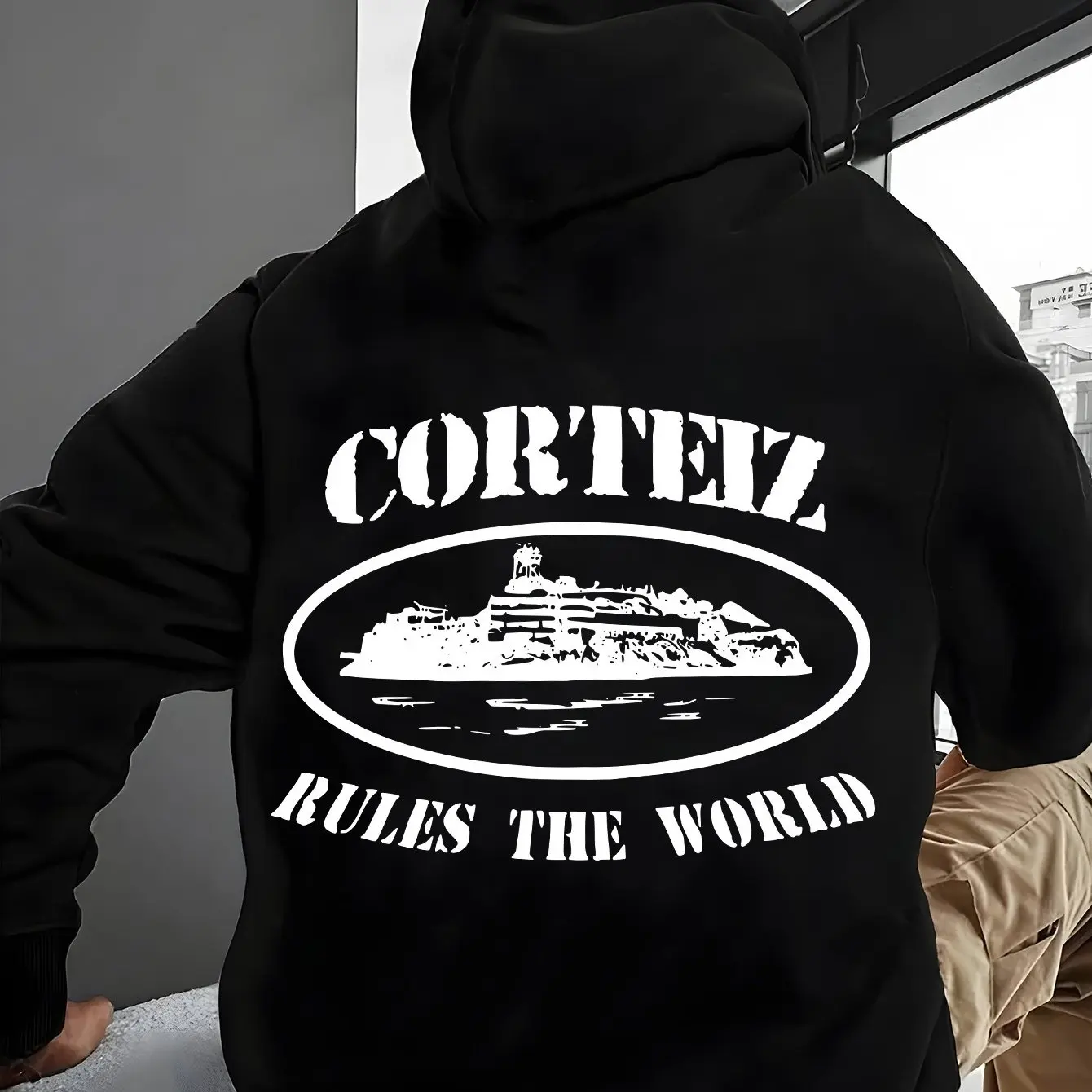 Cruise ship pattern print men's hoodie loose version, classic crew neck with kangaroo pocket and drawstring
Cruise ship pattern print men's hoodie loose version, classic crew neck with kangaroo pocket and drawstring