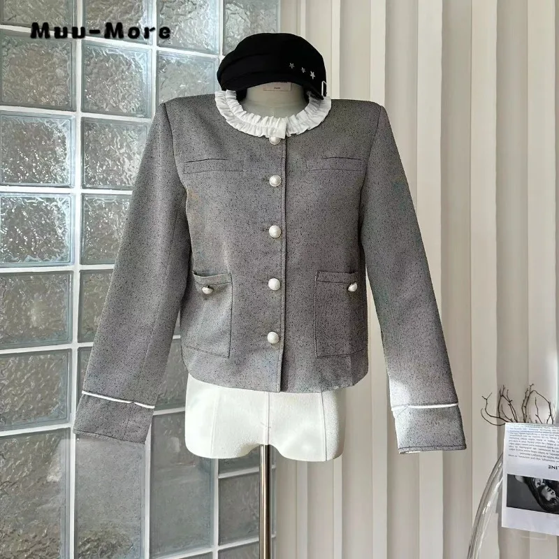 French Vintage Patchwork Ruffled Crewneck Pocket Single Breasted Coat for Women 2023 Autumn Winter High-end Long Sleeve Outwear
French Vintage Patchwork Ruffled Crewneck Pocket Single Breasted Coat for Women 2023 Autumn Winter High-end Long Sleeve Outwear