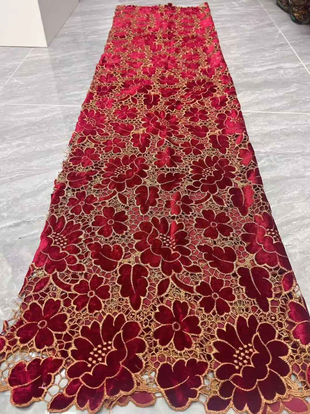 African Velvet Lace Fabric High Quality Nigeria Lace French Velvet Lace Fabric For Party Wedding Dress Sewing Cloth
African Velvet Lace Fabric High Quality Nigeria Lace French Velvet Lace Fabric For Party Wedding Dress Sewing Cloth