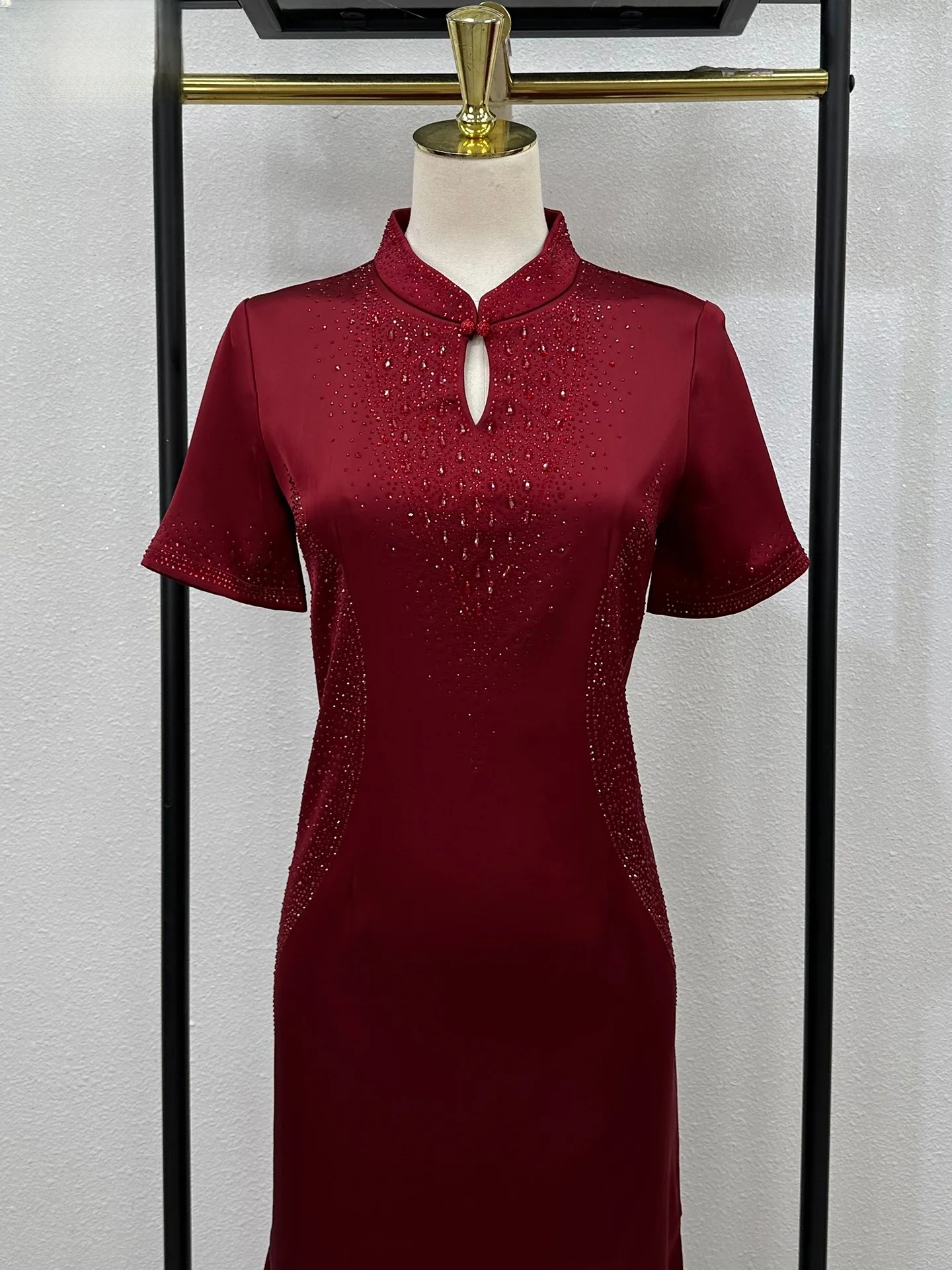 Ele ort-Sve Qipao Dr for Young Mothers Wedding Celebration Slimming High-Quali Alcohol Offering Ceremony Dr
Ele ort-Sve Qipao Dr for Young Mothers Wedding Celebration Slimming High-Quali Alcohol Offering Ceremony Dr