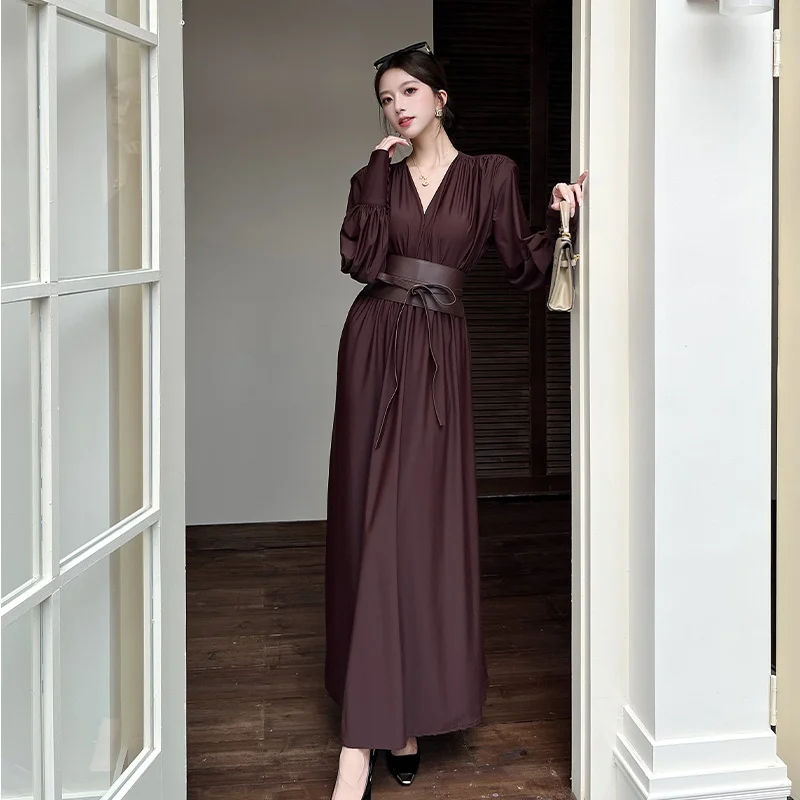 Elegant Long A-Line Dress with Waist-Cinching Gathers Long Sleeves V-Neck for Formal Occasions City Commuting Spring Autumn
Elegant Long A-Line Dress with Waist-Cinching Gathers Long Sleeves V-Neck for Formal Occasions City Commuting Spring Autumn