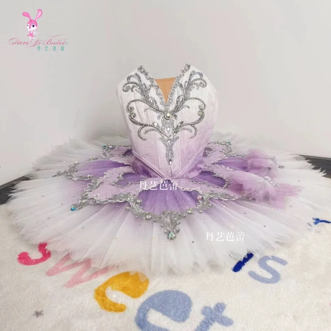 Danyiballet professional ballet costume, generous fairy lilac tutu skirt, performance competition dress.
Danyiballet professional ballet costume, generous fairy lilac tutu skirt, performance competition dress.
