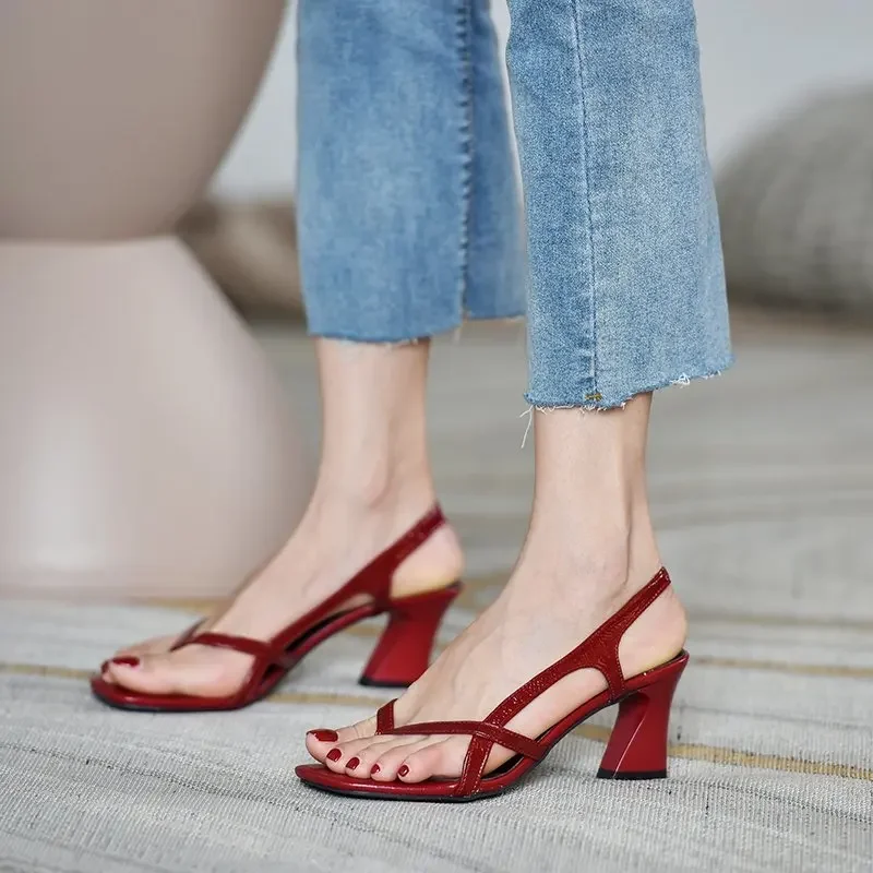 Summer New High Heels Open Toe Flip Flops Sandals Women Sexy Party Casual Shoes Roman Brand Shoes Women Designer Sandals
Summer New High Heels Open Toe Flip Flops Sandals Women Sexy Party Casual Shoes Roman Brand Shoes Women Designer Sandals