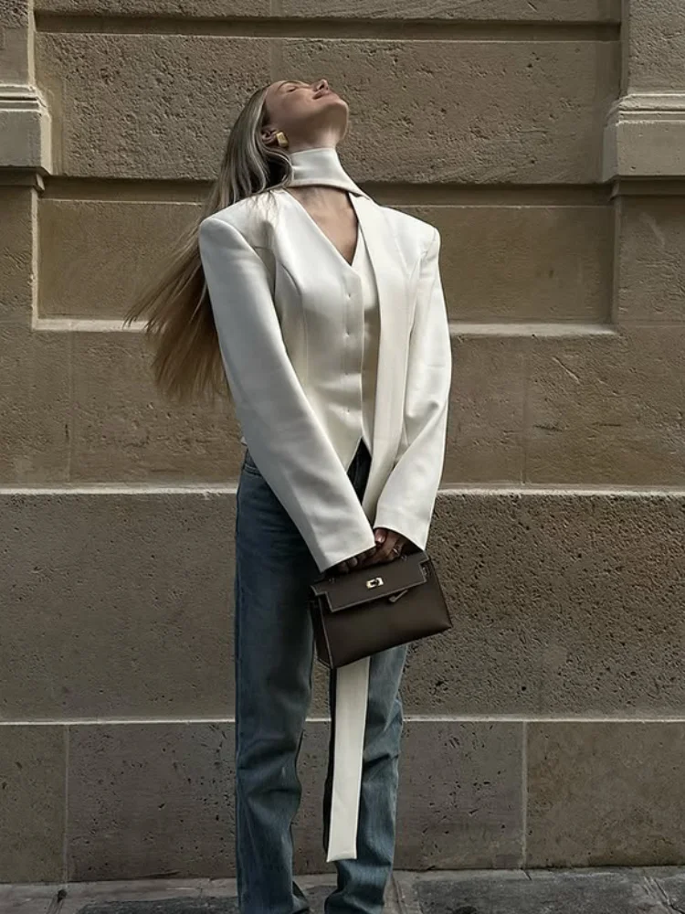 Chic White Pleated Scarf Blazer Suits For Women Elegant V-neck Long Sleeve Single Breasted Office Coats Slim Formal Jackets 2025
Chic White Pleated Scarf Blazer Suits For Women Elegant V-neck Long Sleeve Single Breasted Office Coats Slim Formal Jackets 2025