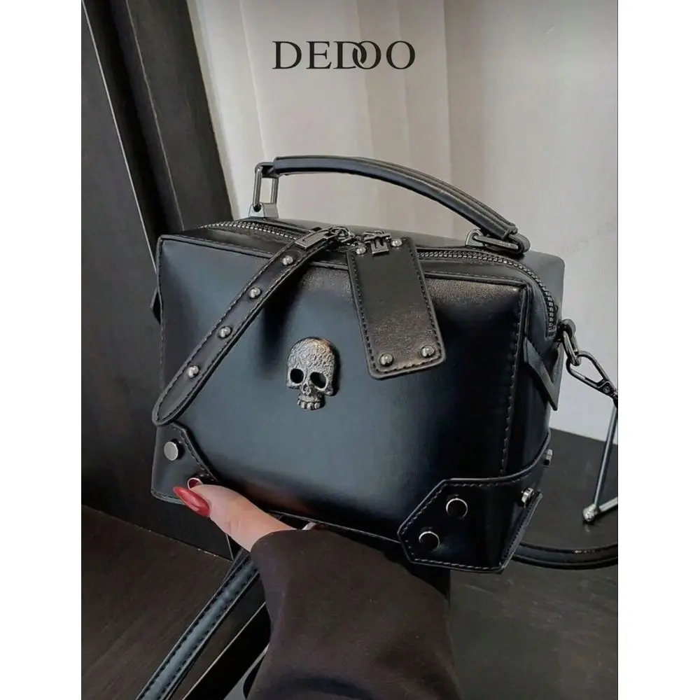 Design Punk Motorcycle Style Skull Hand Bag, Fashionable Rivet Decoration Gothic Style Shoulder Bag, Halloween Dark Cool AllMat
Design Punk Motorcycle Style Skull Hand Bag, Fashionable Rivet Decoration Gothic Style Shoulder Bag, Halloween Dark Cool AllMat