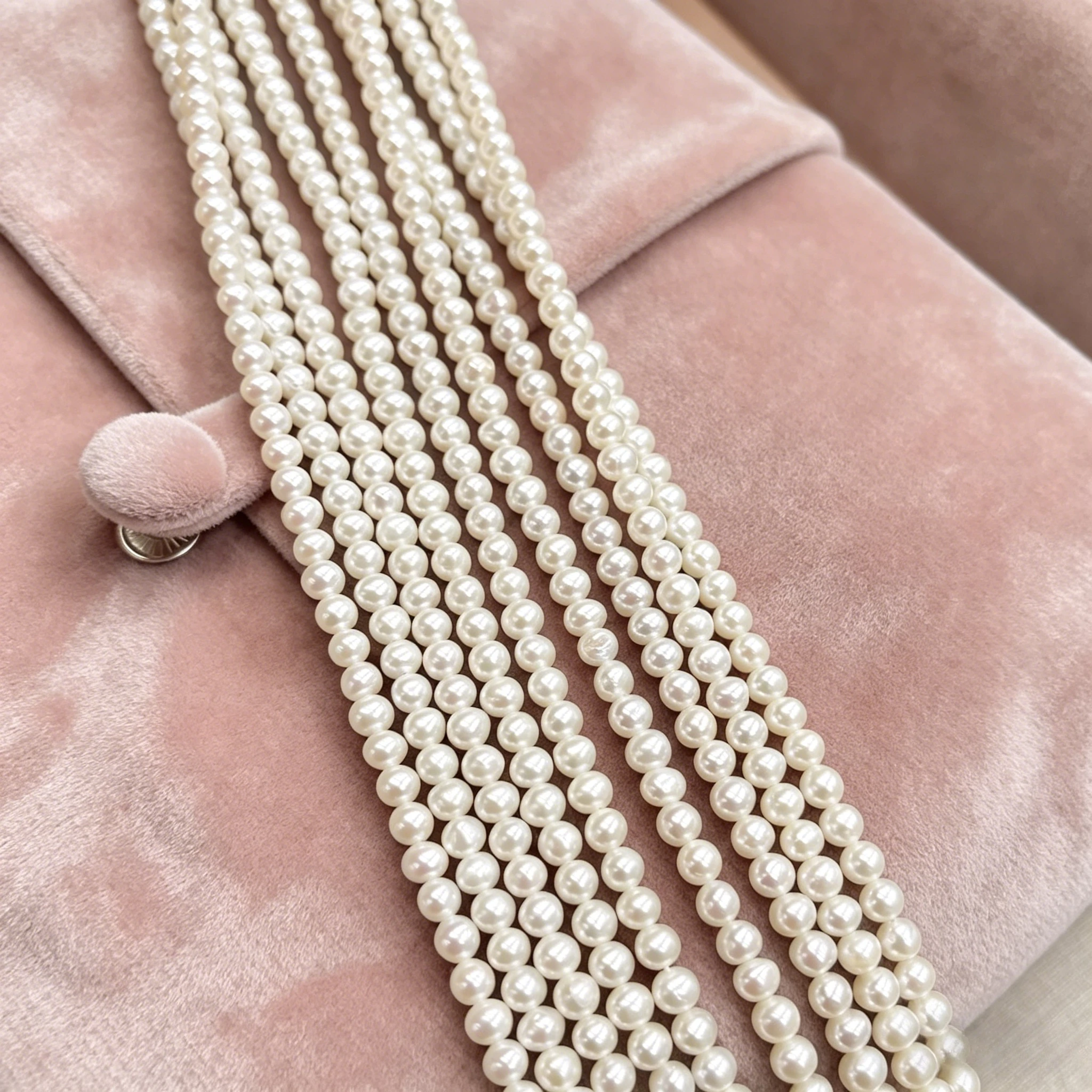 Natural Freshwater Small White Roud Shape 4-5mm Pearl Loose Bead Jewelry Make DIY Necklace Earring Bracelet Accessory Women
Natural Freshwater Small White Roud Shape 4-5mm Pearl Loose Bead Jewelry Make DIY Necklace Earring Bracelet Accessory Women