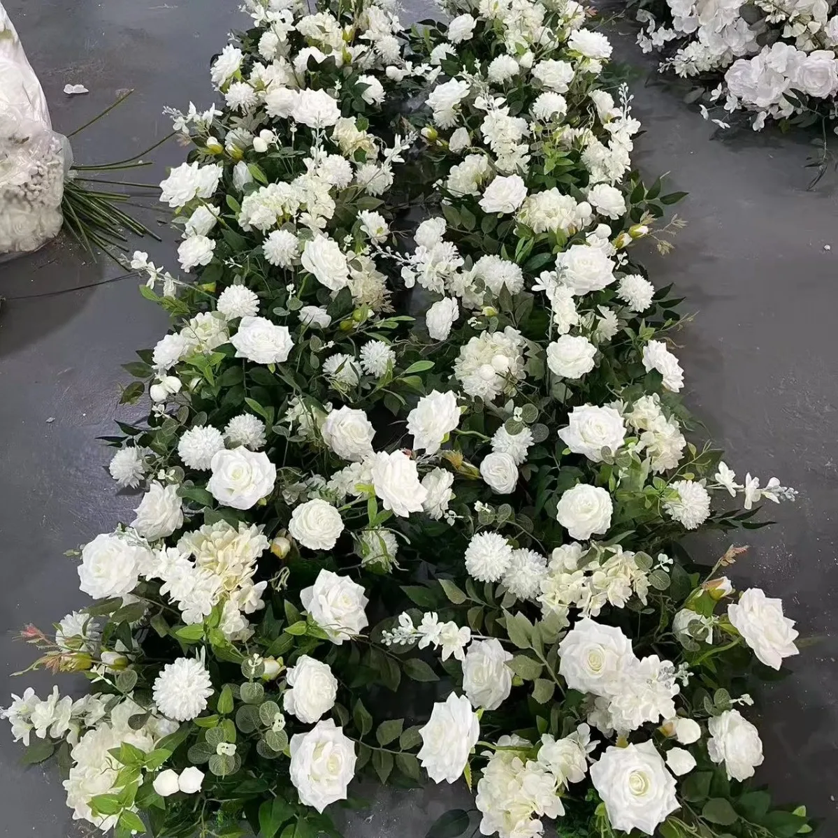 Luxury White Artificial Flower Long Runner Flower Row Wedding Decoration Table Floral Backdrop Arrangement Wall Arch Decor Props
Luxury White Artificial Flower Long Runner Flower Row Wedding Decoration Table Floral Backdrop Arrangement Wall Arch Decor Props