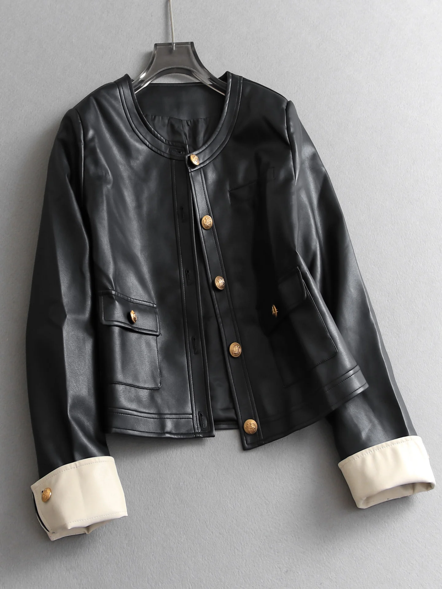 Women's Motorcycle Jacket Long Sleeve round Neck Zipper Flip-Up Cuff PU Leather Coat Commute Style Standard Fit B409
Women's Motorcycle Jacket Long Sleeve round Neck Zipper Flip-Up Cuff PU Leather Coat Commute Style Standard Fit B409