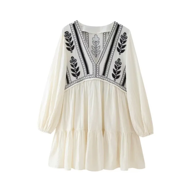 Embroidered Chinese Style short dress Puff Sleeve For Women Summer Pleated Loose Casual High Street elegant Midi Dress
Embroidered Chinese Style short dress Puff Sleeve For Women Summer Pleated Loose Casual High Street elegant Midi Dress