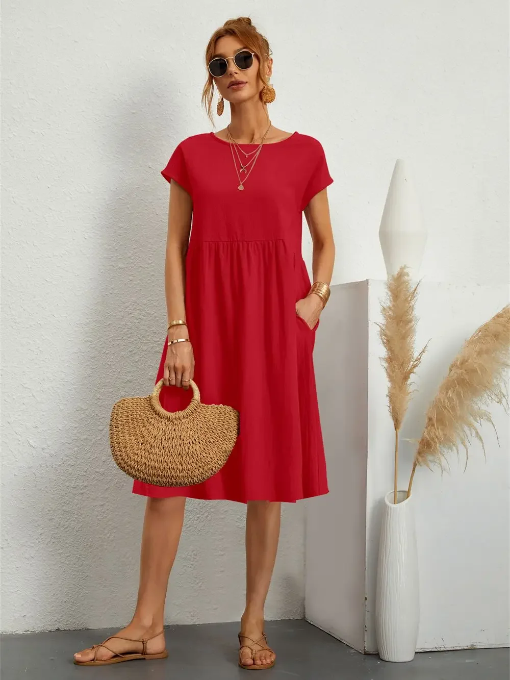 2024 New Women Casual Dresses Summer Vintage Style Female O-neck Solid Color Comfortable Knee-Length with Pockets
2024 New Women Casual Dresses Summer Vintage Style Female O-neck Solid Color Comfortable Knee-Length with Pockets