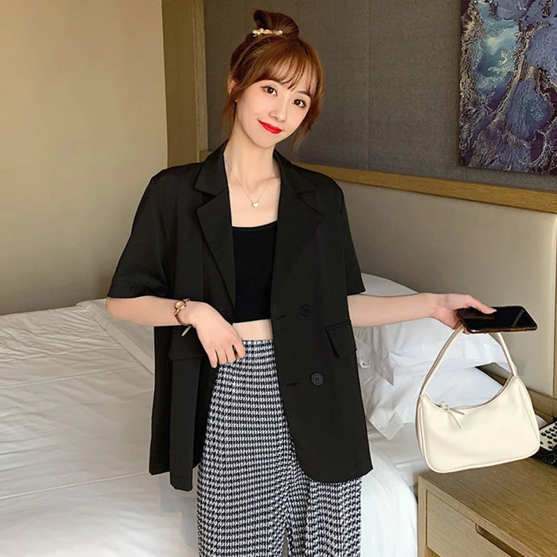 Summer plus Size 300 Pounds Loose Fit Black Short Sleeve Thin Outerwear Small Western Style Coat for plus Size Women
Summer plus Size 300 Pounds Loose Fit Black Short Sleeve Thin Outerwear Small Western Style Coat for plus Size Women