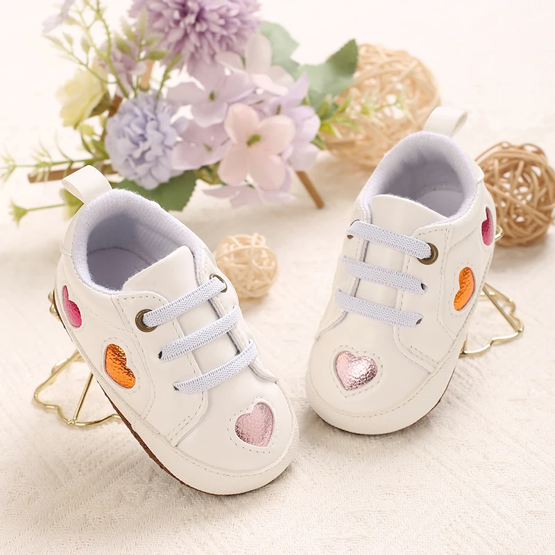 Fashionable New 0-1 Year Old White Shoes Baby Sports And Walking Shoes Soft Soles With Heart-Shaped Embellishments Baby Shoes
Fashionable New 0-1 Year Old White Shoes Baby Sports And Walking Shoes Soft Soles With Heart-Shaped Embellishments Baby Shoes